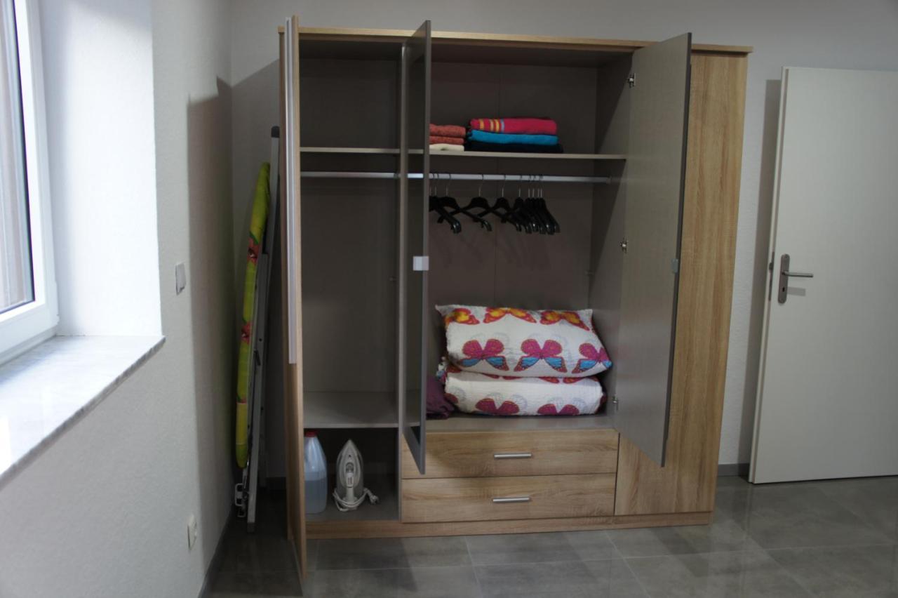 Apartment 2- Zimmer-wohnung